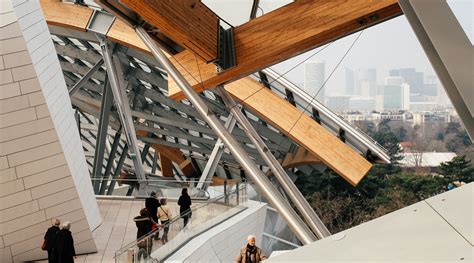 Hotels near Fondation Louis Vuitton .